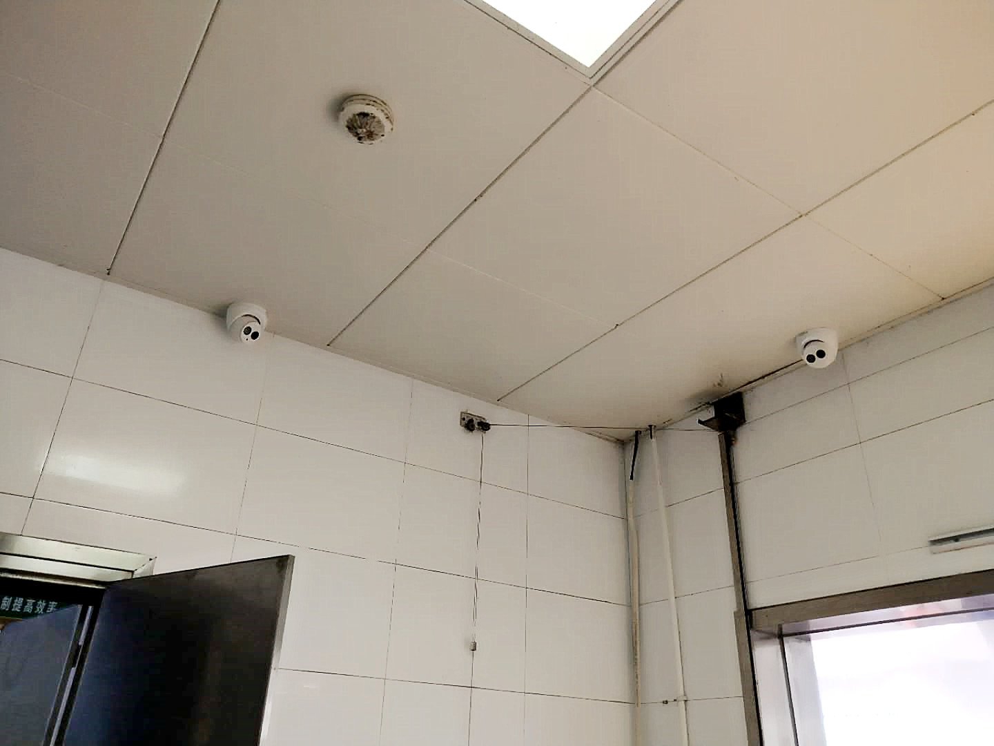 金力泰廠區(qū)廚房監(jiān)控安裝(圖6)