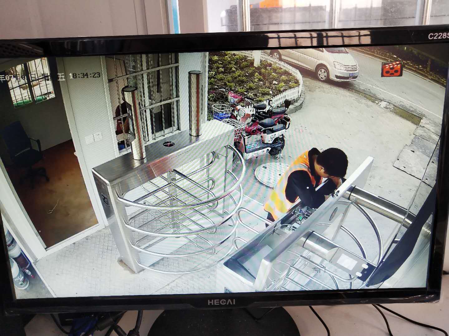 奉賢智慧工地《實(shí)名制閘機(jī)》、《塔吊監(jiān)控系統(tǒng)》(圖12)