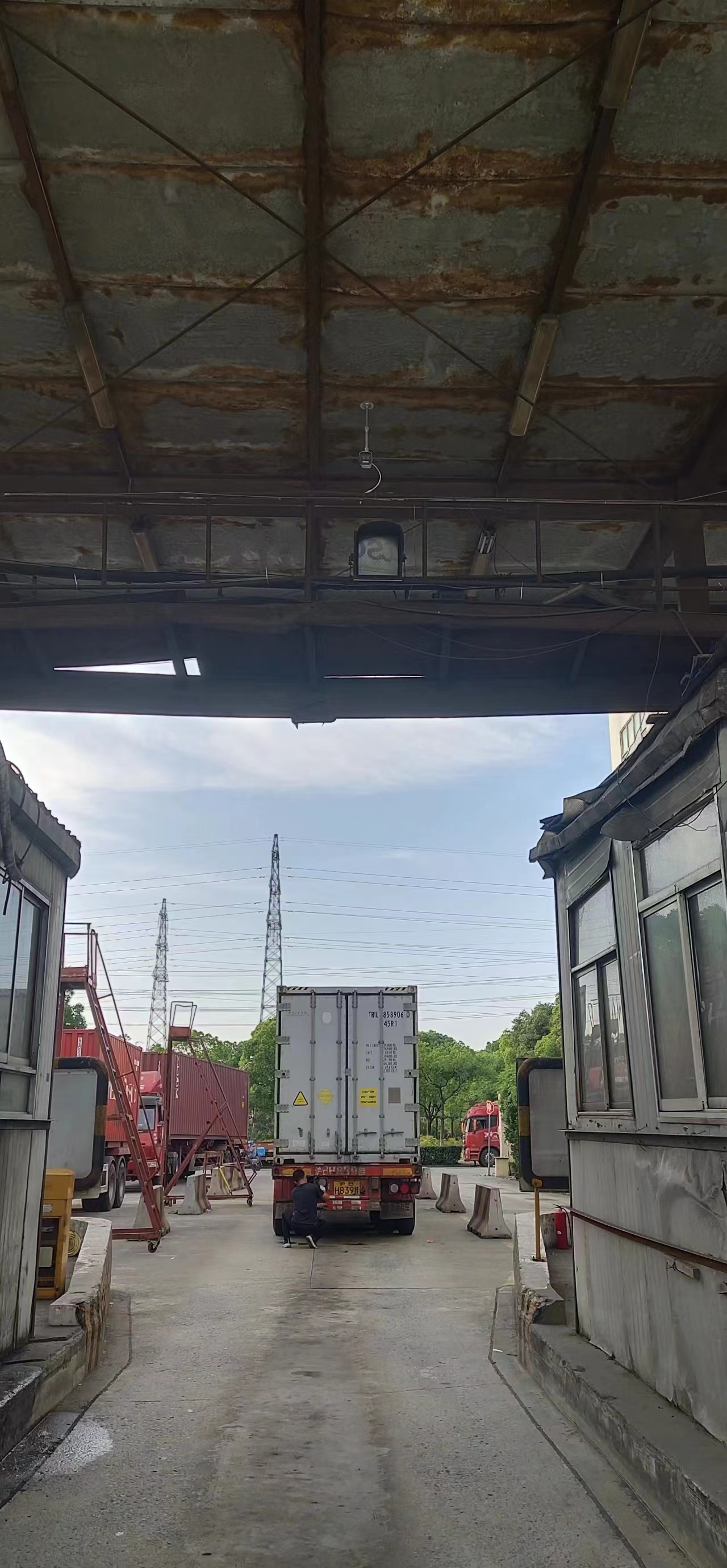 浦東德威堆場《全彩監(jiān)控系統(tǒng)》(圖3)