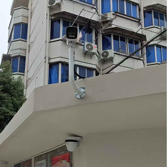 西渡大橋小區(qū) 《高清全彩監(jiān)控系統(tǒng)》改造完成(圖3)