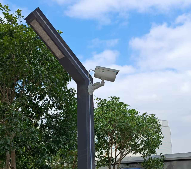 西渡大橋小區(qū) 《高清全彩監(jiān)控系統(tǒng)》改造完成(圖7)