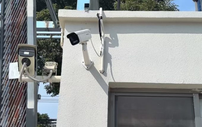 西渡大橋小區(qū) 《高清全彩監(jiān)控系統(tǒng)》改造完成(圖1)