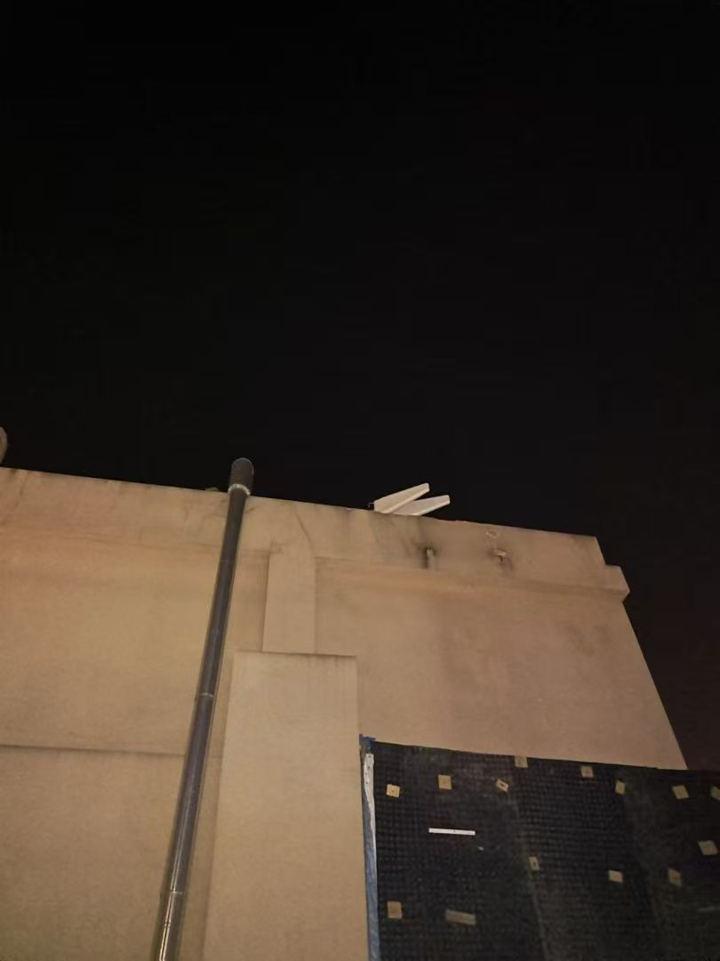 閔行酒莊 《1-4層三網(wǎng)通信 手機(jī)信號覆蓋系統(tǒng)》安裝調(diào)試(圖7)